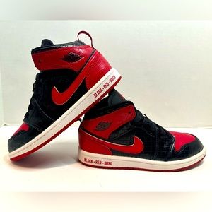 Air Jordan 1 black red bread 2Y